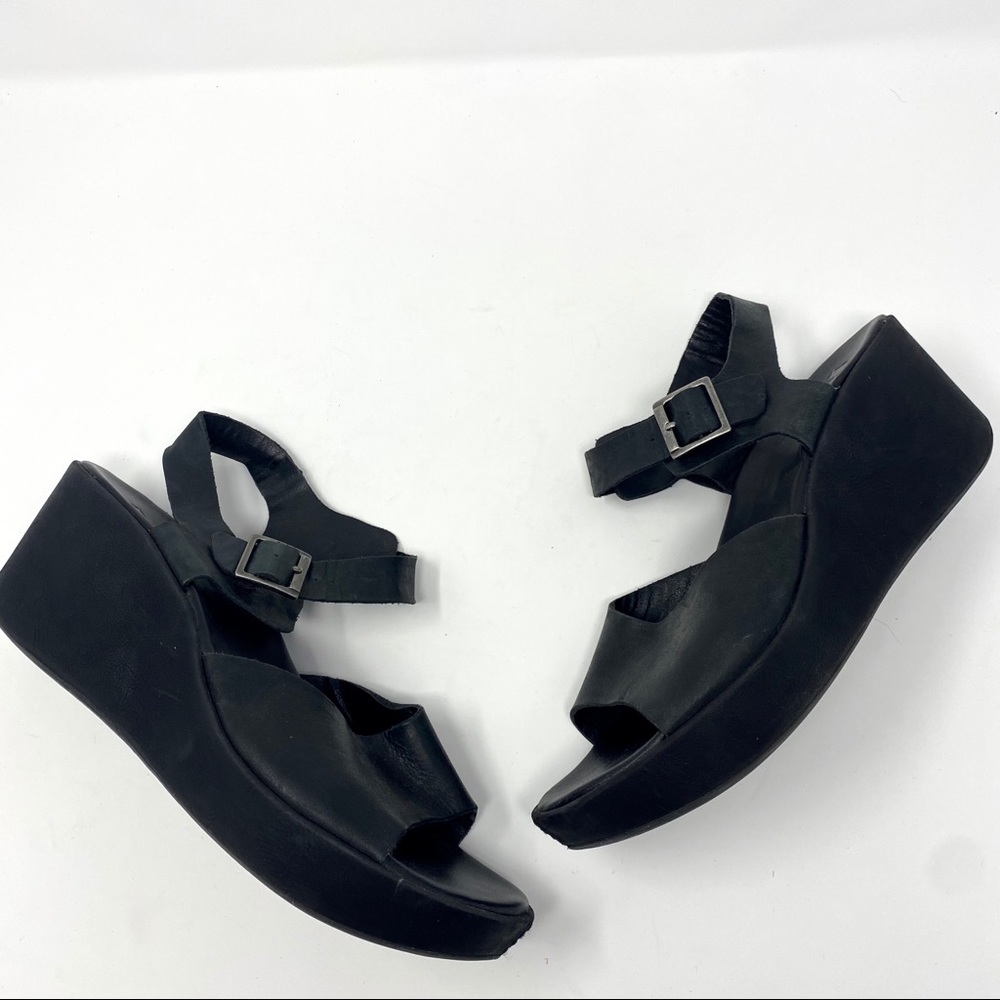 Kork-Ease Black Wedge Strapy Sandal Size 11